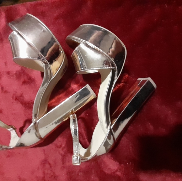 Shoes - Rose gold high heels